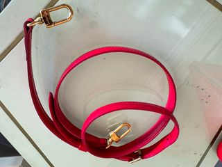 Bolso Louis Vuitton Rojo