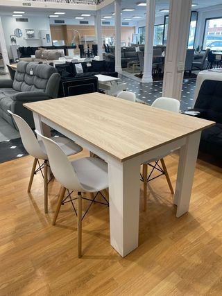 MESA COMEDOR + 4 SILLAS NORDICAS 