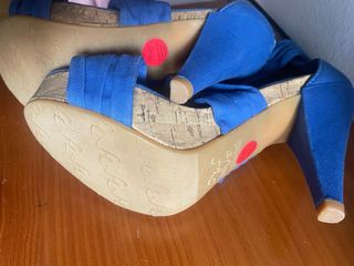 Zapatos de tacón azul Maripaz talla 37