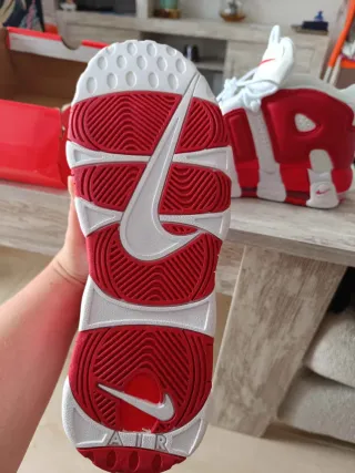 Nike Air More Uptempo '96 Premium Blanco y Rojo
