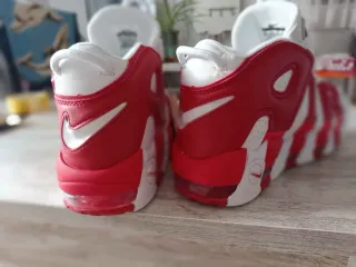 Nike Air More Uptempo '96 Premium Blanco y Rojo