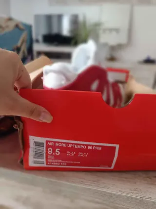 Nike Air More Uptempo '96 Premium Blanco y Rojo