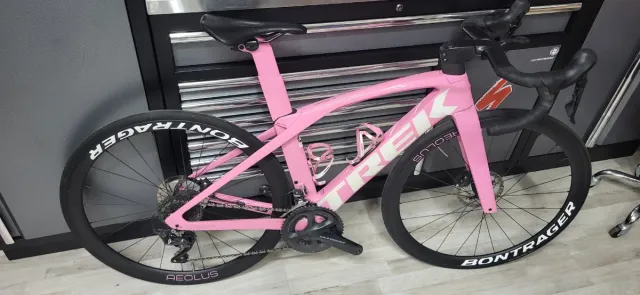 Bicicleta aero Trek Madone Talla 50 Rosa