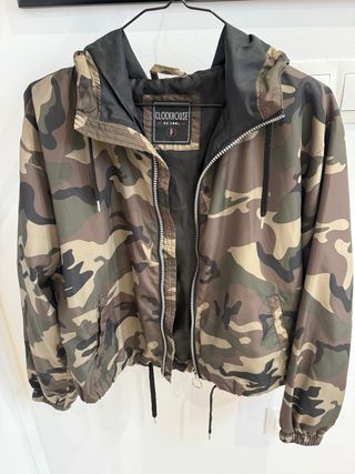 Chaqueta Cortavientos Camuflada Talla S