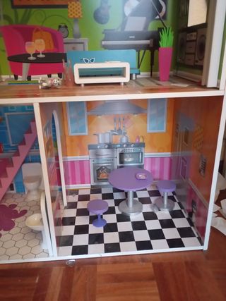 Casa de muñecas grande con accesorios