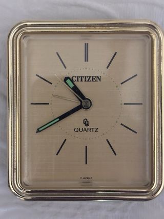 Despertador Vintage Citizen Quartz Dorado