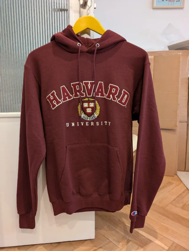 Sudadera Champion Harvard Oficial. Sin estrenar