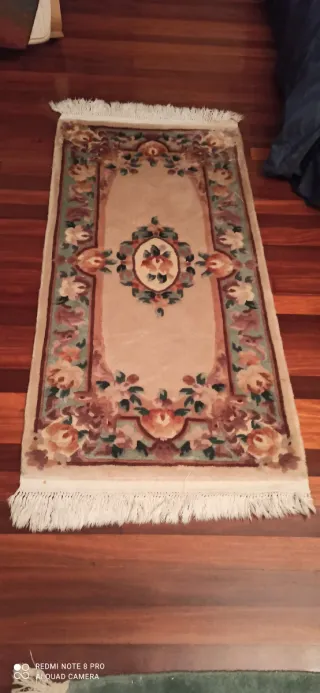 2 Alfombras Pie de Cama Beige y Rosa