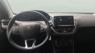 Peugeot 208 PureTech Signature 60 kW (82 CV)