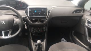 Peugeot 208 PureTech Signature 60 kW (82 CV)