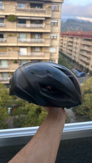 Casco Oakley Aero Negro
Talla S