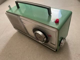 Radio Vanguard Super Atlas Antigua