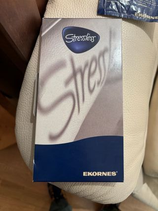 Sillón Stressless Consul cuero, madera reposapies