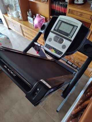 Cinta de correr Bladez TR202i