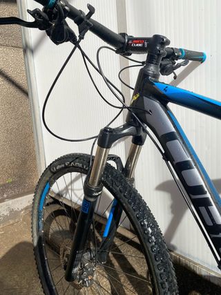Bicicleta de montaña Cube