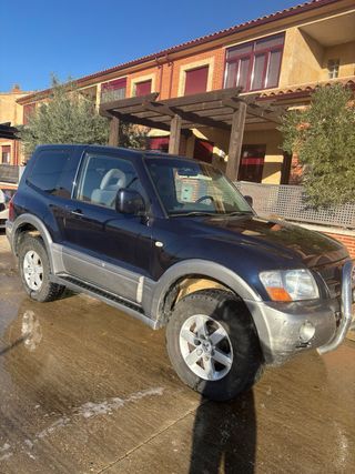 Mitsubishi Montero 2006