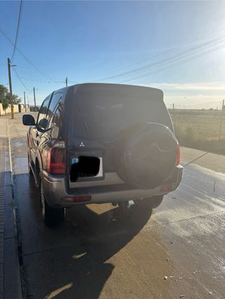 Mitsubishi Montero 2006
