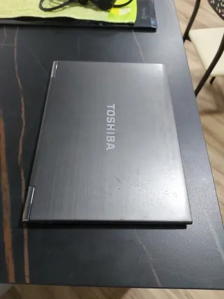 Portátil Toshiba Portege Z830-10F.  i5.Windows 11p