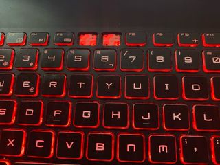 MSI GP62M 7RDX Leopard Portátil Gaming
