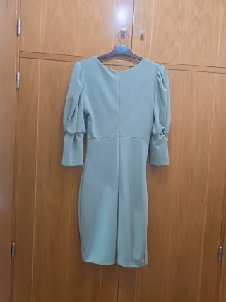 Vestido verde mazana fruncido bajo cintura