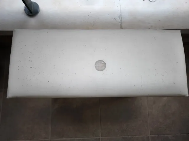 Zapatero de madera blanco para restaurar