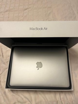 MacBook Air 13” y iPad 9.7”