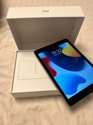 MacBook Air 13” y iPad 9.7”