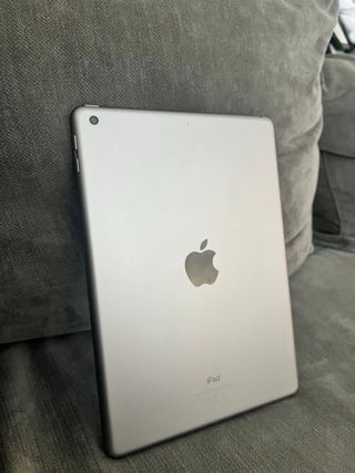 MacBook Air 13” y iPad 9.7”