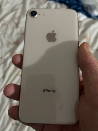 iPhone 8 Apple
