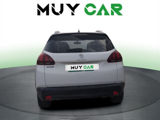 Peugeot 2008 BlueHDi 100 Signature 73 kW (100 CV)