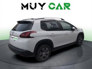 Peugeot 2008 BlueHDi 100 Signature 73 kW (100 CV)