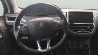 Peugeot 2008 BlueHDi 100 Signature 73 kW (100 CV)