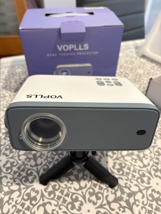 Mini proyector VOPLLS con trípode
