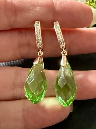 Pendientes oro rosa y circonita verde