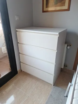 Cómoda blanca 4 cajones madera