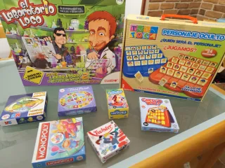 Lote de juegos de mesa, se regalan los de viaje.