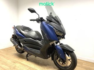 YAMAHA XMAX 300