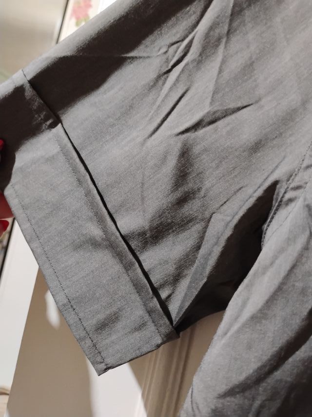 Camisa gris manga corta