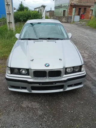 BMW Serie 3 326