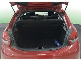 Peugeot 208 PureTech 82 Style 60 kW (82 CV)