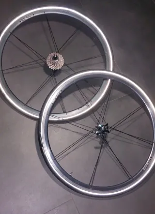 Ruote Bici Corsa Cerchi Shimano WH7700