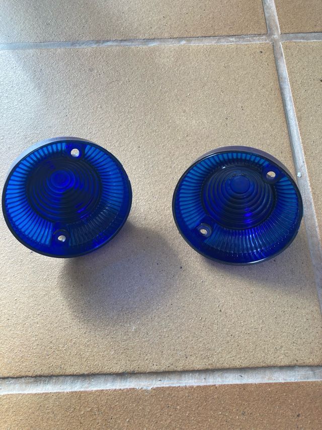 Tulipas coche clásico azul (2 unidades)