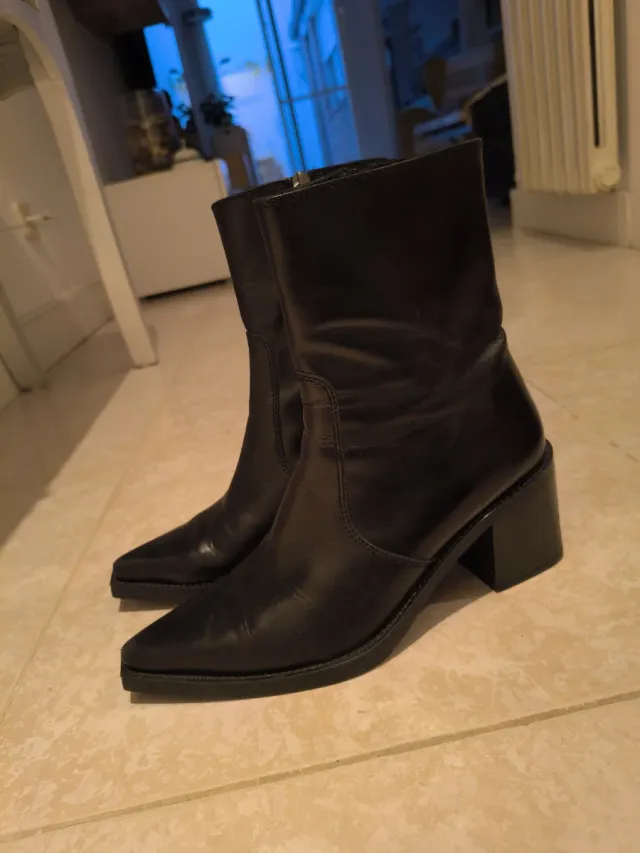 Botines Piel Negro Massimo Dutti T.39