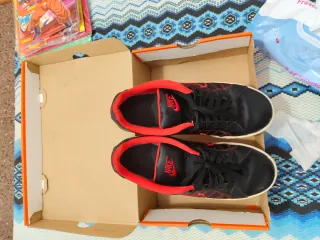 Zapatillas Nike Court Tenis Negras Rojas