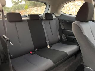 Mazda 2 1.3i *PEGATINA C* 2008
