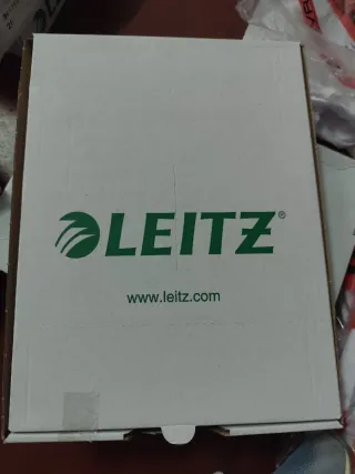 Clasificador Leitz plástico rojo carpetas