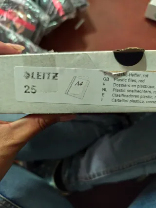 Clasificador Leitz plástico rojo carpetas