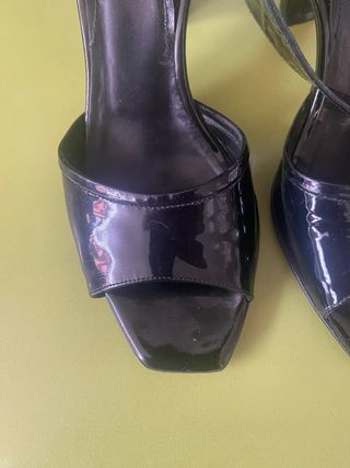 Sandalias Charol Gloria Ortiz Negras