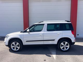 Skoda Yeti 2.0TDI 110 muy cuidado.