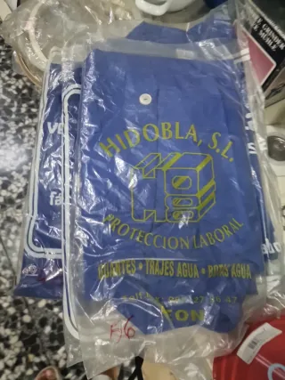 Bata azul de trabajo